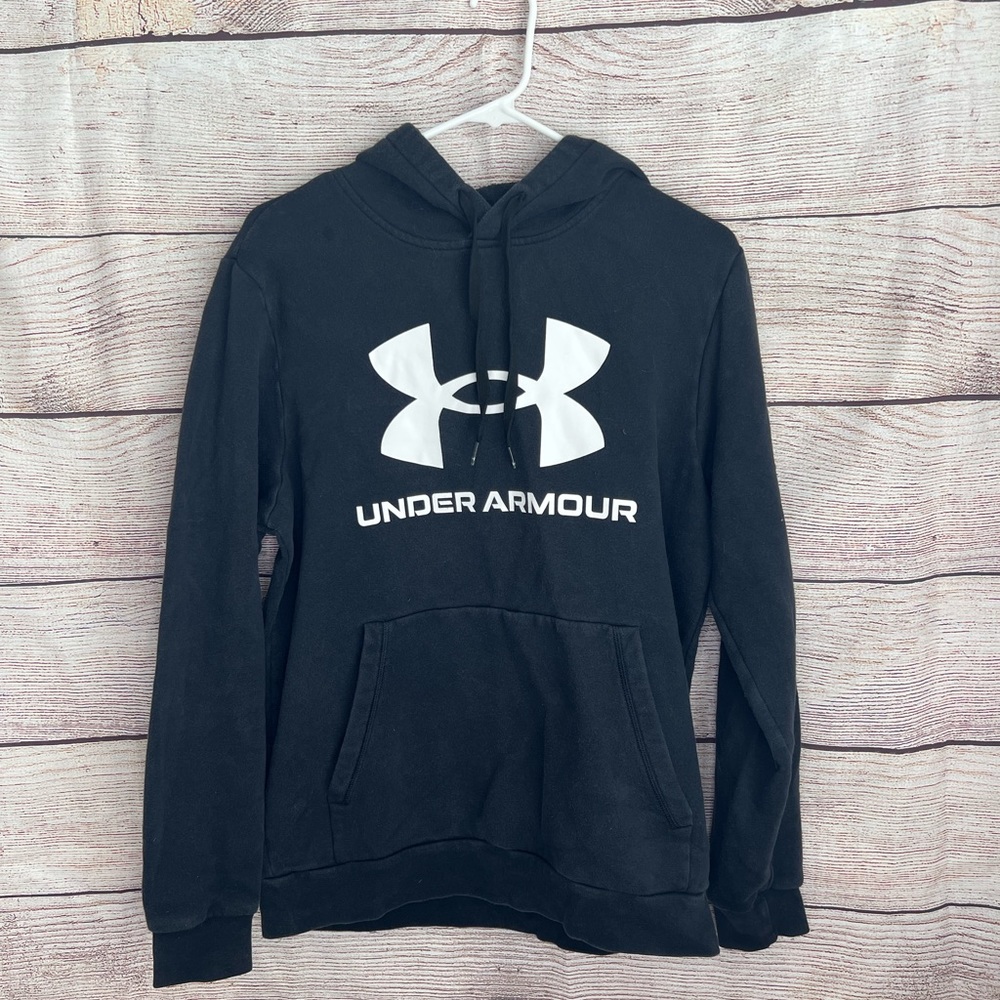 Under Armour Men’s Black graphic pullover sz M